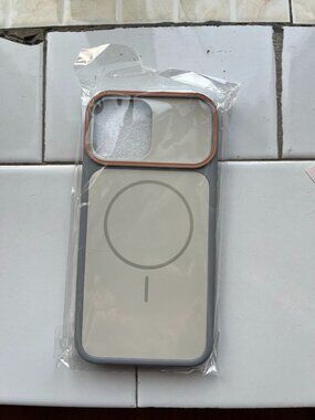 Gray MagSafe Case | Orange Accent